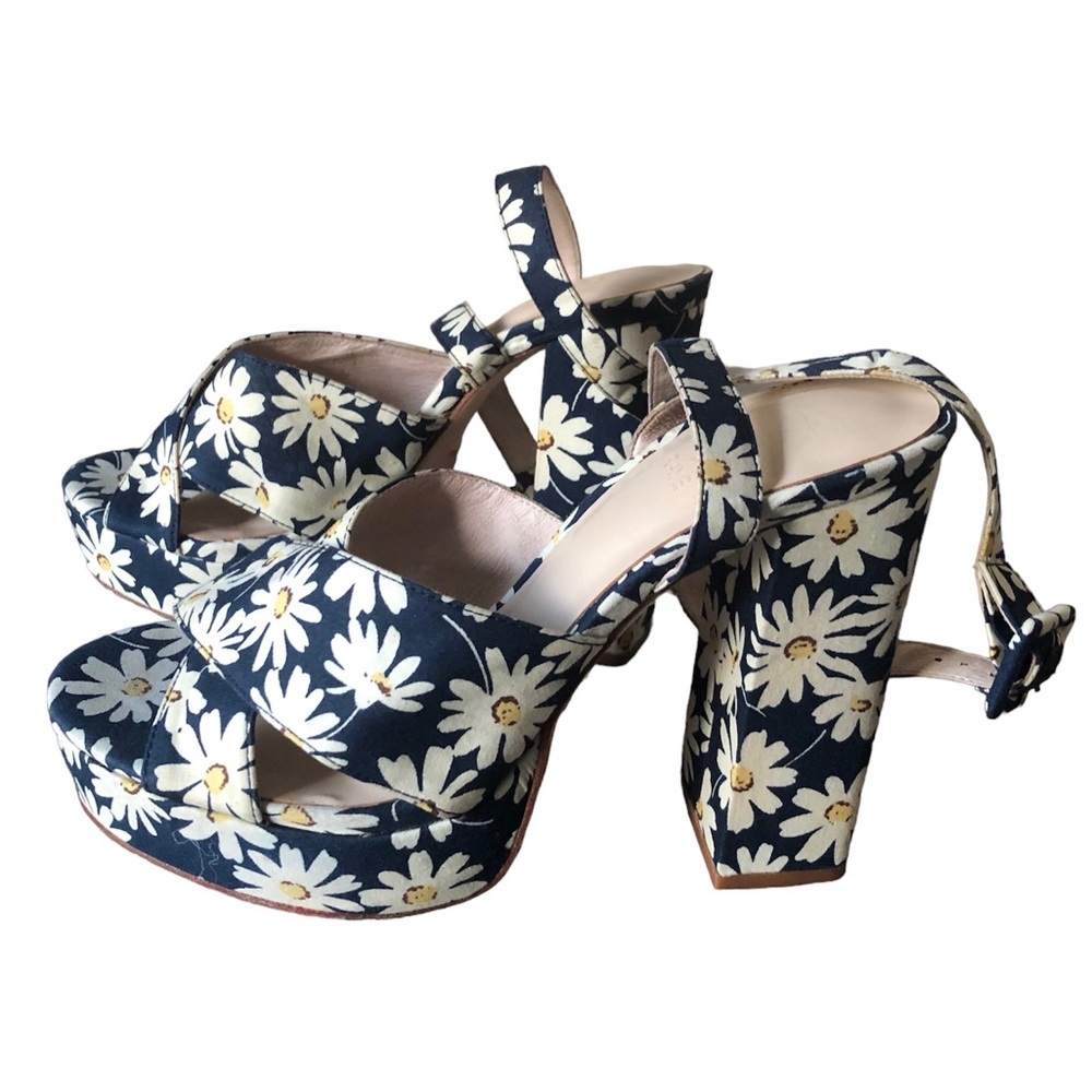 RAYE x House of Harlow 1960 Daisy Platform Sandal